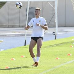 El Almería se gasta 24′2 millones tras el ascenso