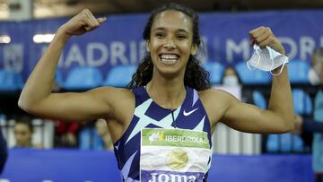 Mar&iacute;a Vicente celebra su victoria y el r&eacute;cord de Espa&ntilde;a de pentatl&oacute;n en los campeonatos de Espa&ntilde;a de Atletismo en Pista Cubierta.