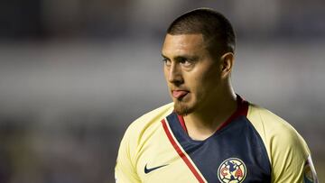 Aficionados critican a Nicolás Castillo en redes2019.