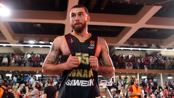 Mike James, estrella del Mónaco