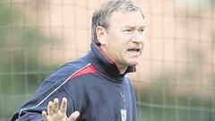 "He pedido al presidente un esfuerzo para fichajes"