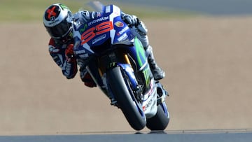 Lorenzo mete miedo en Le Mans con un Rossi irreconocible