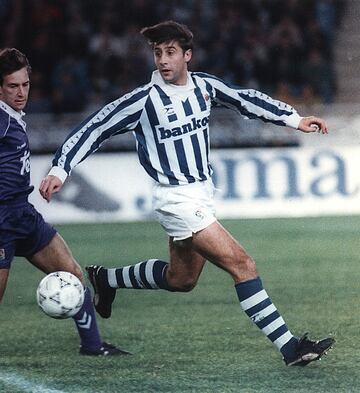 481 partidos desde 1984 a 2002 con la Real Sociedad (354), Athletic Club (62), Real Burgos CF (65)