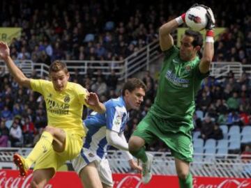 Claudio Bravo llegó a 300 partidos en Europa.