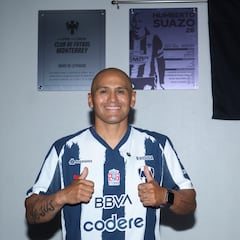 Afición de Rayados se deshace en elogios por Humberto Suazo