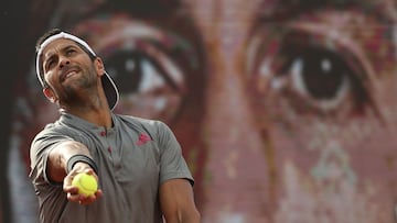 BELGRADE, SERBIA - MAY 24: Fernando Verdasco of Spain warms up prior to his men&#039;s singles first-round match against Lucas Pouille of France on Day 2 of the ATP 250 Belgrade Open at Novak Tennis Centre on May 24, 2021 in Belgrade, Serbia. (Photo by Srdjan Stevanovic/Getty Images) *** BESTPIX ***