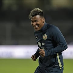 Miguel Herrera negó que Roger Martínez haya estado castigado en el América