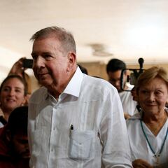 Who is Edmundo González, Venezuela’s opposition candidate for whom an arrest warrant has been issued?
