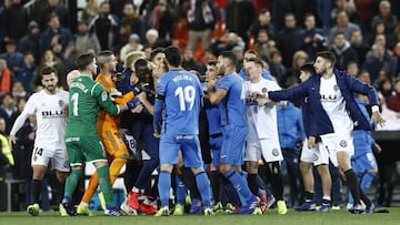 El Valencia-Getafe finalizó en tangana global.