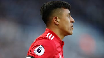 S&aacute;nchez frente al Newcastle.