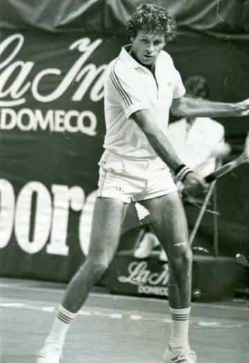 Jaime Fillol, finalista de la Davis en el '76, tuvo un récord total de 31-42; en singles 22-26 y en dobles 9-16.