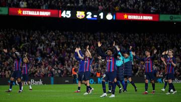 BARCELONA, SPAIN - MARCH 19: Players of FC Barcelona celebrate their side's victory as the final score-line of 2-2 is seen on the LED screen after the LaLiga Santander match between FC Barcelona and Real Madrid CF at Spotify Camp Nou on March 19, 2023 in Barcelona, Spain. (Photo by Alex Caparros/Getty Images)