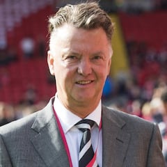 Van Gaal: "Mou se descontrola demasiado a menudo"