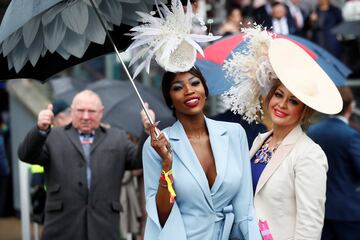 Glamour, fiesta y alcohol en el Grand National