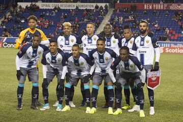 Por su parte, Pantoja encaró con estos hombres el partido de vuelta, pero su estrategia falló y fueron superados en todo momento