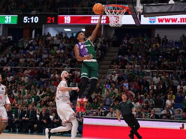 El Unicaja se repone de la batalla contra el Real Madrid ante un Cholet vulgar