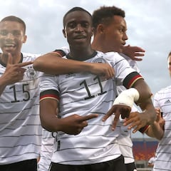 Moukoko cambia de opinión