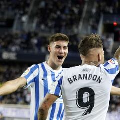 El Málaga gana sufriendo con un discutido penalti