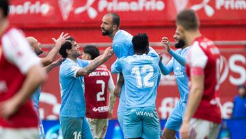 Los jugadores de la UD Ibiza celebran el 0-2.