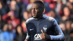 Blaise Matuidi en un partido amistoso con Francia