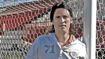 <b>REPITE. </b>Moisés ya jugó ante el Sporting esta temporada , cuando estaba en el Poli Ejido.