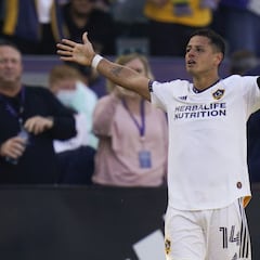 Javier ‘Chicharito’ Hernández anota frente a LAFC en El Tráfico