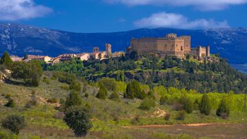 Qué hacer el fin de semana: visita al castillo de Pedraza, propiedad de Santiago Segura y José Mota