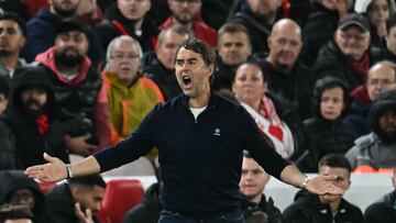 Lopetegui, durante el partido ante el Anfield.