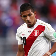 El Rayo Vallecano se fija en el extremo peruano Edison Flores