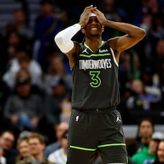 Se trunca la venta de los Timberwolves a Marc Lore y Alex Rodríguez