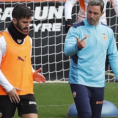 Gayà, una contrarreloj hasta el último momento