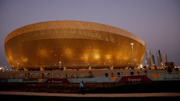 Soccer Football - FIFA World Cup Qatar 2022 Preview - Lusail, Qatar - November 10, 2022 General view outside Lusail Stadium ahead of the World Cup REUTERS/John Sibley