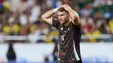 Santiago Gimenez of Mexico during the CONMEBOL Copa America 2024 group B match between Ecuador and Mexico, at State Farm Stadium, on June 30, 2024 in Glendale, Arizona, United States.