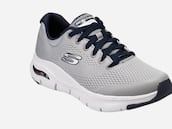 Chollo del día: las Skechers Arch Fit en gris se desploman a menos de 55 euros