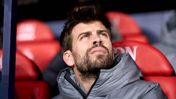 Gerard Pique of FC Barcelona looks on before the LaLiga Santander match between CA Osasuna and FC Barcelona at El Sadar Stadium on November 08, 2022 in Pamplona, Spain.