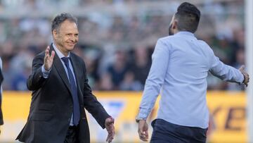 Joaquín Caparrós, con Eder Sarabia.