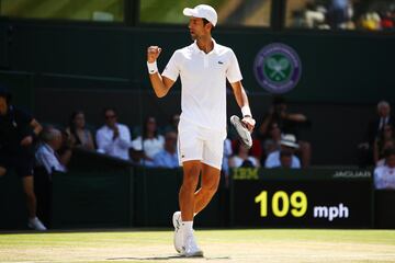 Novak Djokovic celebra un punto.