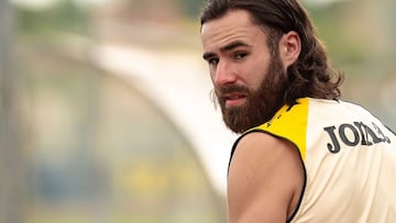 Brereton se embarca a Francia