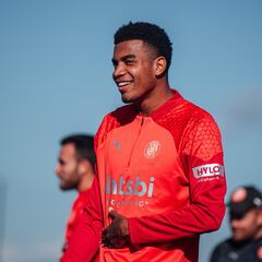 El Girona se descompone: Solís también se lesiona