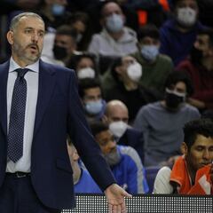 Jota Cuspinera dejará de ser entrenador del Estudiantes