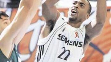 <b>RETO EXTERIOR. </b>Bullock y Rakocevic librarán un emocionante duelo con Harrison y Cooper.