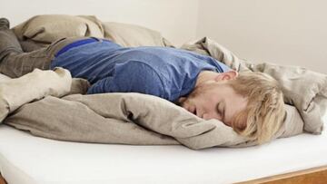 Si duermes con la ropa de calle en vez del pijama, la psicología dice que probablemente tienes estos tres rasgos comunes