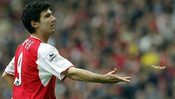 'La perla' llegó al Arsenal en 2003, comenzando ahí una carrera como promesa que jamás pudo consolidar. 