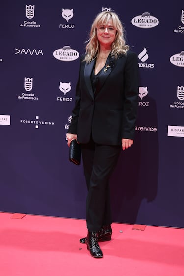 La actriz Emma Suárez posa en la alfombra roja de los Premios Feroz 2025.