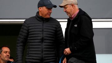 Futbol, Universidad Catolica vs Universidad de Chile.
Cuartos de final, Copa Chile 2022.
El presidente de Universidad Catolica Juan Tagle es fotografiado junto a Jose Maria Buljubasich durante el partido de vuelta de los cuartos de final de la Copa Chile contra Universidad de Chile disputado en el estadio Elias Figueroa de Valparaiso, Chile.
28/09/2022
Andres Pina/Photosport
Football, Universidad Catolica vs Universidad de Chile.
2022 Copa Chile Championship.
Universidad Catolica's preseident Juan Tagle, right, is pictured with Jose Maria Buljubasich during the second leg quarterfinal match of the Copa Chile Championship against Universidad de Chile held at the Elias Figueroa stadium in Valparaiso, Chile.
28/09/2022
Andres Pina/Photosport