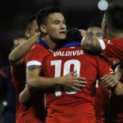 Chile goleó a Venezuela en un regreso mágico de Valdivia