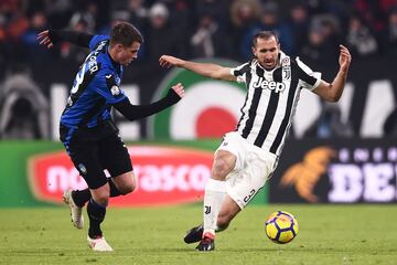 El jefe de la zaga. La fortaleza de la Juventus empieza en la defensa donde Giorgio Chiellini es el jefe. El central fue fichado en 2006 con la Juve en Serie B, descendida por el escándalo del Moggigate y es un ídolo en Turín.