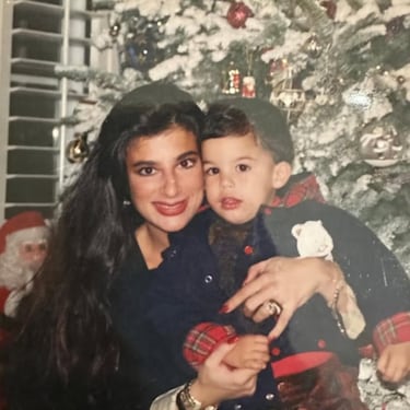 Así se ve Carmen Treviño, la primera esposa de Pepe Aguilar y madre de su hijo Emiliano