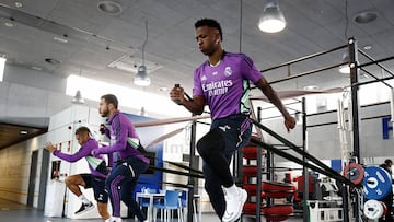 Mariano, Hazard y Vinicius, en la sesión de entrenamiento en Valdebebas.