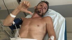 Carles Castillejo, tras ser operado de la fractura de v&eacute;rtebra que se produjo mientras entrenaba.